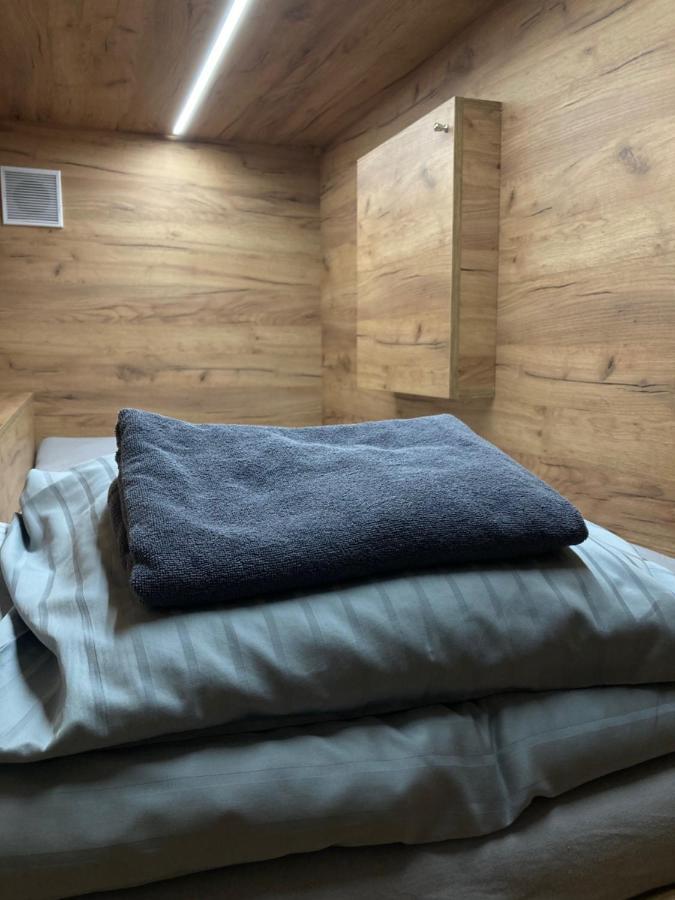 Capsule Hostel Zizkov Tower 프라하 외부 사진